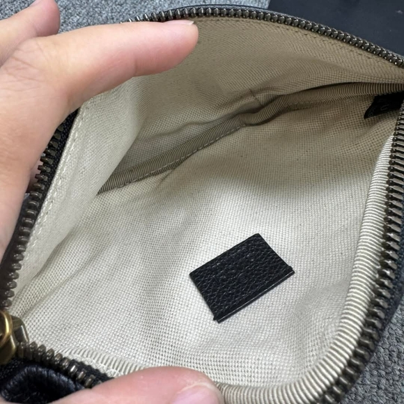 Authentic Gucci Logo Belt Small Black Belt Bag 399-121224 - Picture 10 of 11